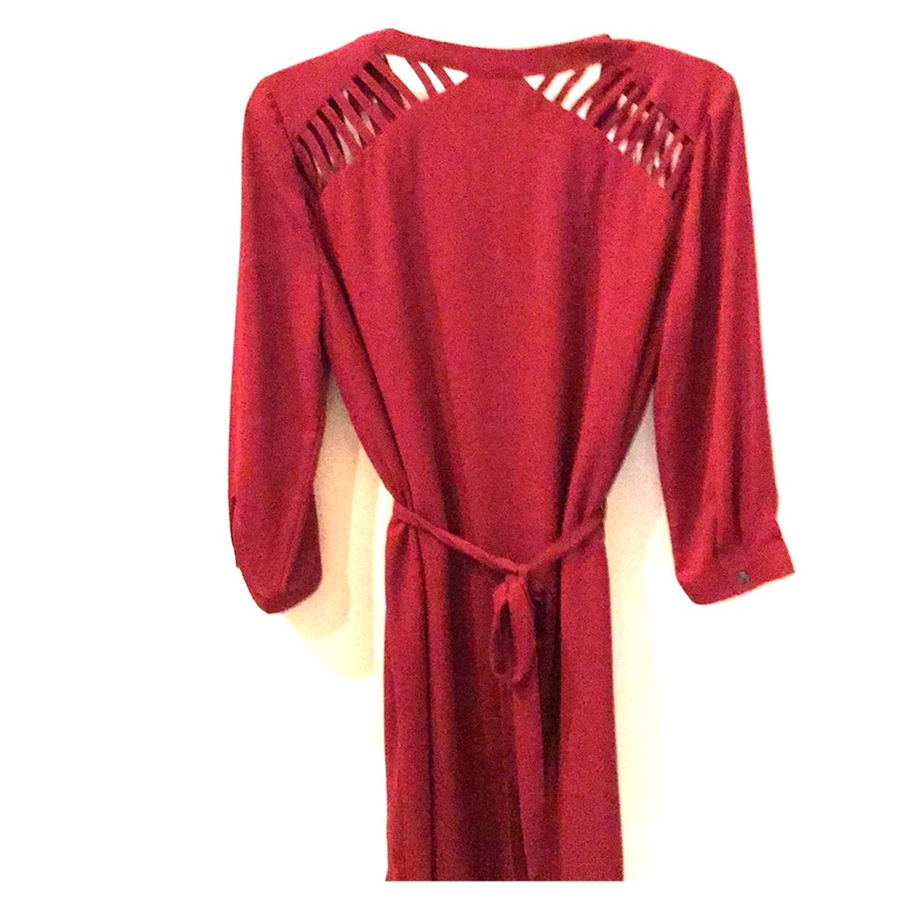 Beautiful burgundy XS Love 21 dress - Picture 3 of 4
